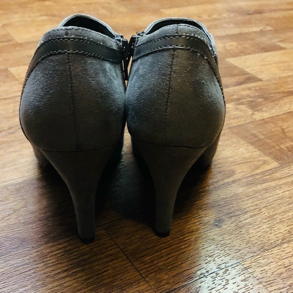 Heeled Ankle Bootie by Dexflex Comfort - Picture 8 of 10